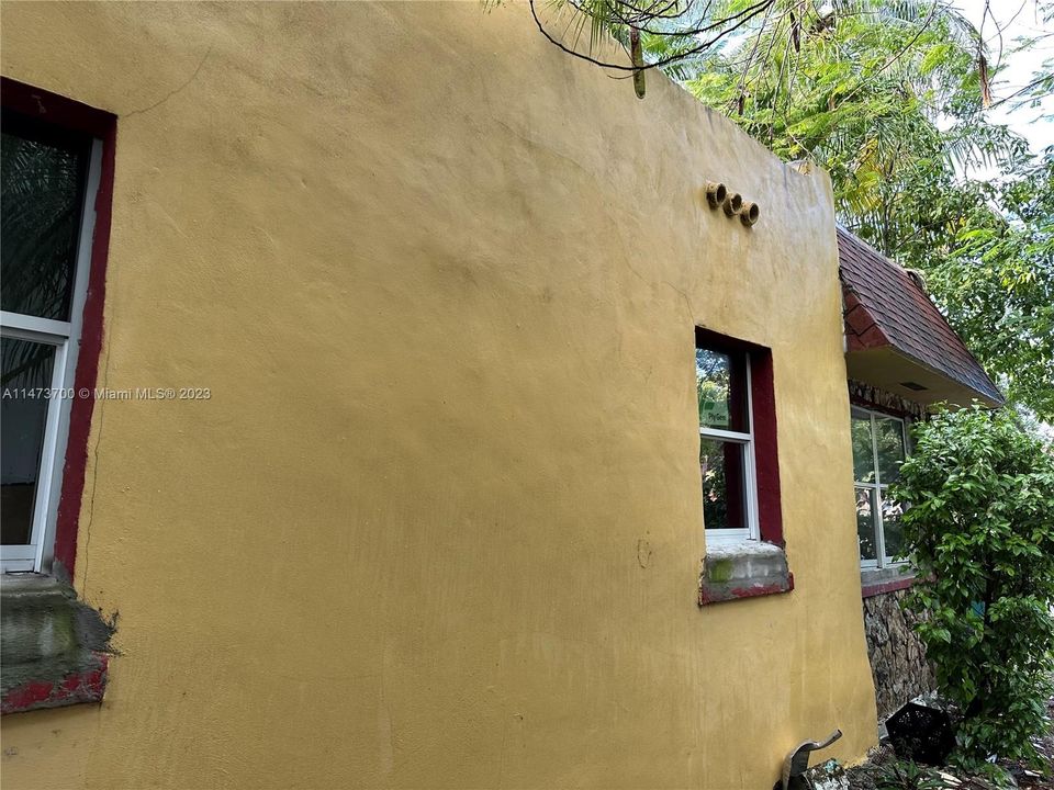 Recently Sold: $499,900 (2 beds, 1 baths, 0 Square Feet)