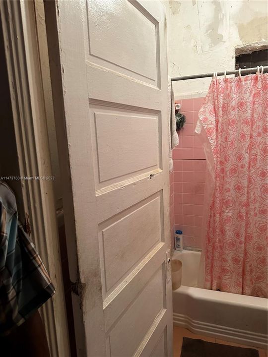 Recently Sold: $499,900 (2 beds, 1 baths, 0 Square Feet)