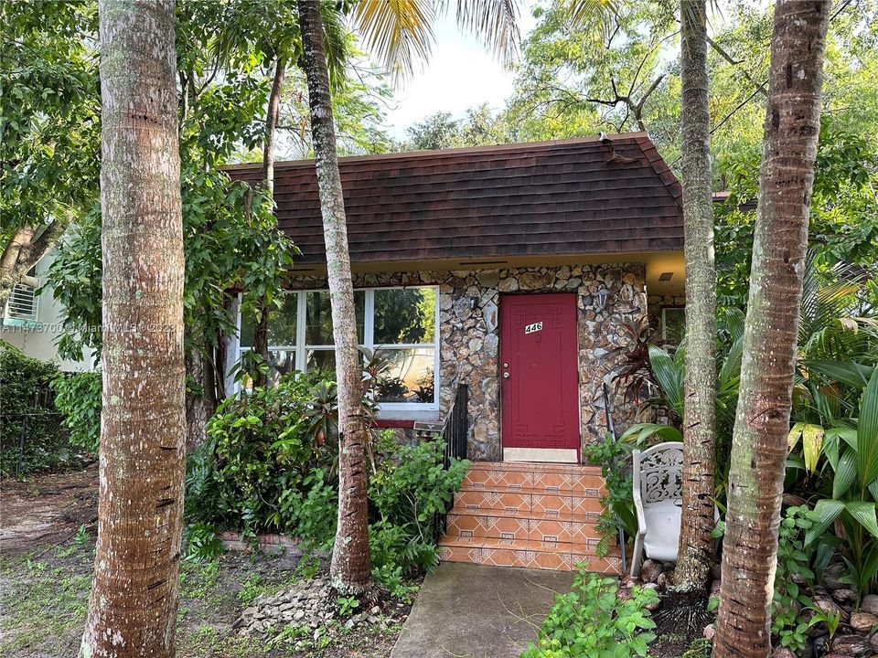 Recently Sold: $499,900 (2 beds, 1 baths, 0 Square Feet)