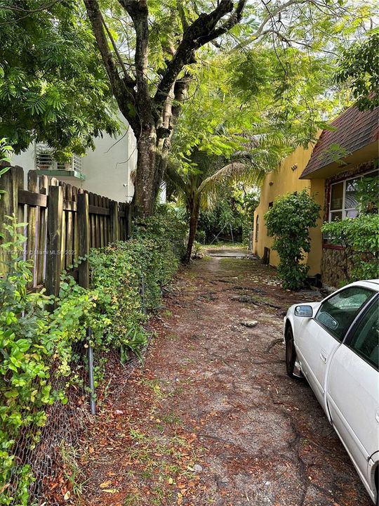 Recently Sold: $499,900 (2 beds, 1 baths, 0 Square Feet)