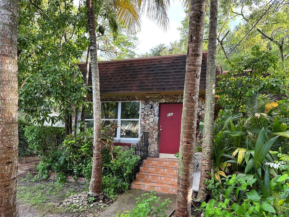 Recently Sold: $499,900 (2 beds, 1 baths, 0 Square Feet)