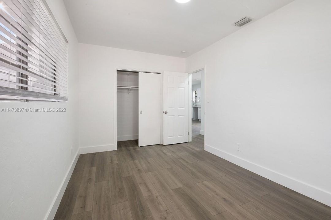 Recently Sold: $435,000 (3 beds, 2 baths, 1095 Square Feet)