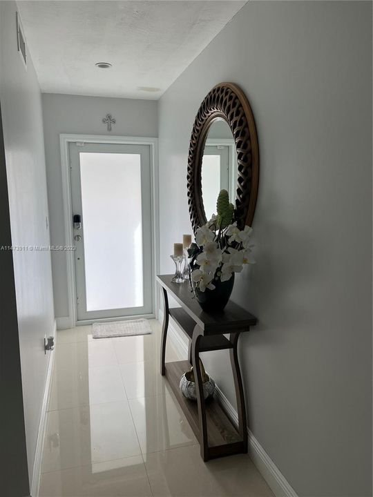 Recently Sold: $800,000 (4 beds, 3 baths, 1600 Square Feet)