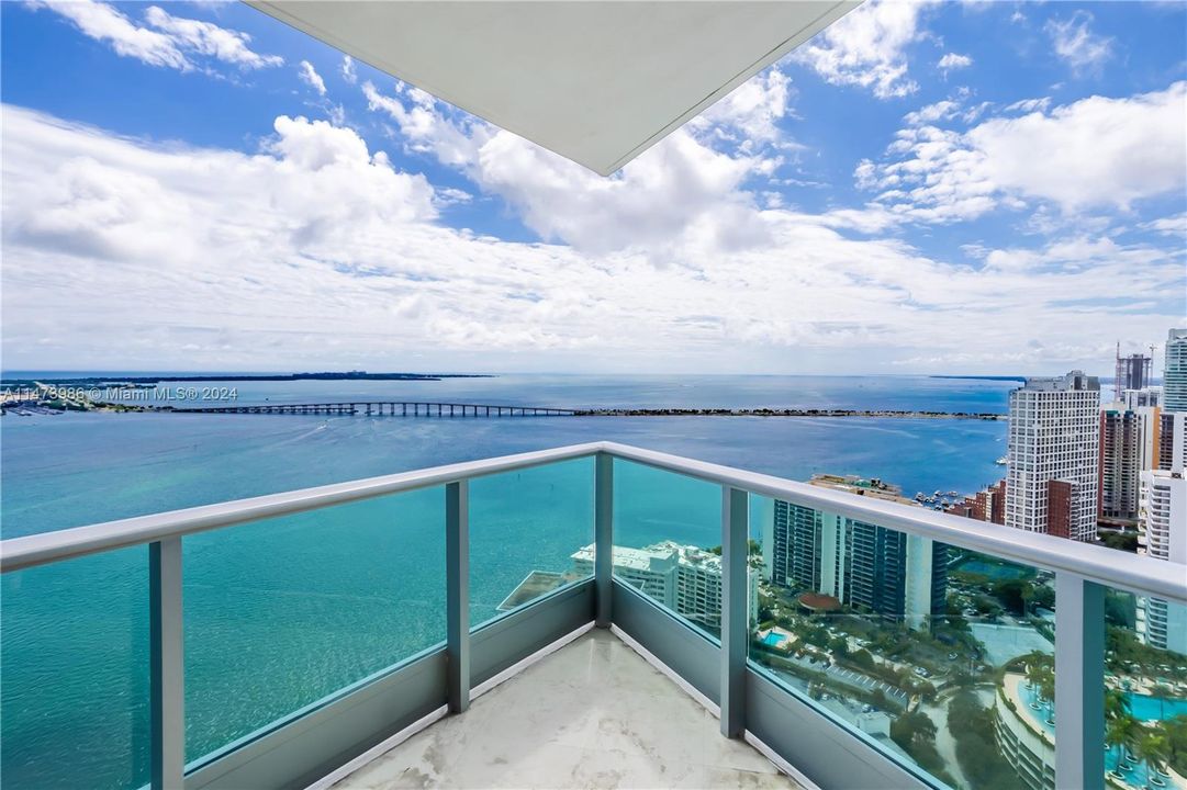 Active With Contract: $3,795,000 (4 beds, 4 baths, 3415 Square Feet)