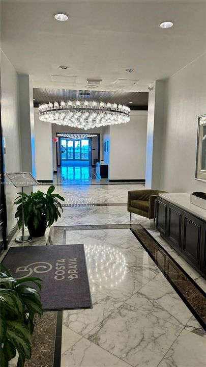 Недавно продано: $729,000 (2 спален, 2 ванн, 1324 Квадратных фут)