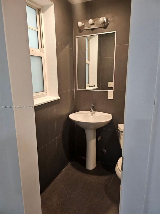 Недавно продано: $255,000 (1 спален, 1 ванн, 520 Квадратных фут)