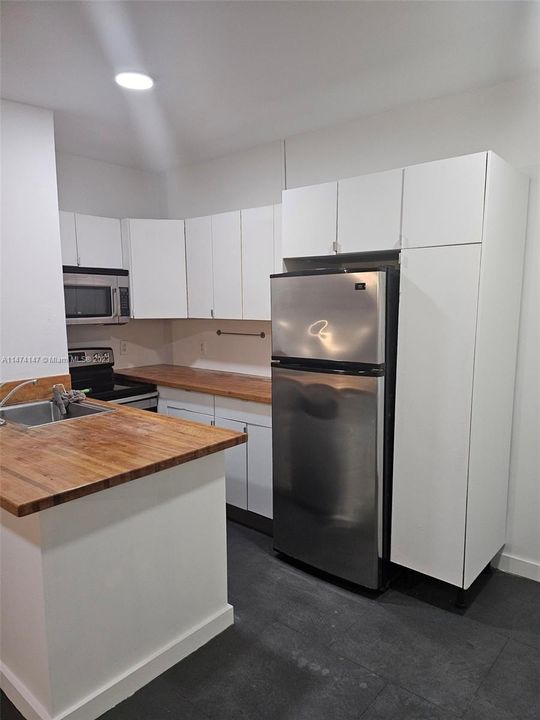 Недавно продано: $255,000 (1 спален, 1 ванн, 520 Квадратных фут)