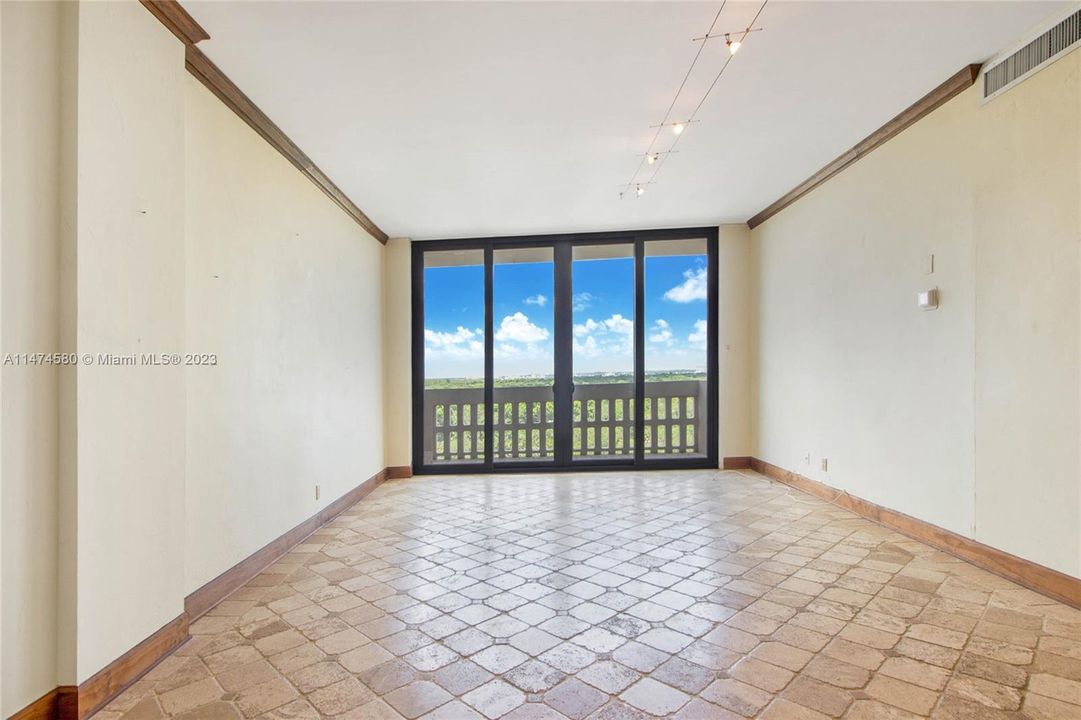 Recientemente alquilado: $3,000 (1 camas, 1 baños, 880 Pies cuadrados)