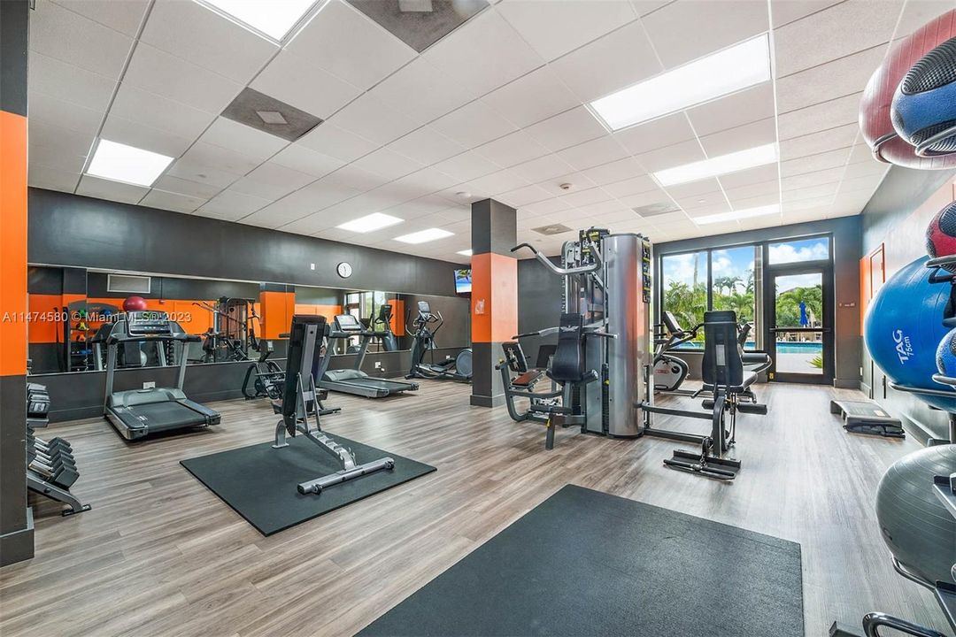 Recientemente alquilado: $3,000 (1 camas, 1 baños, 880 Pies cuadrados)