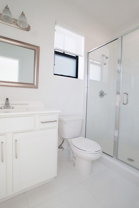 Recently Sold: $1,049,000 (5 beds, 4 baths, 3487 Square Feet)