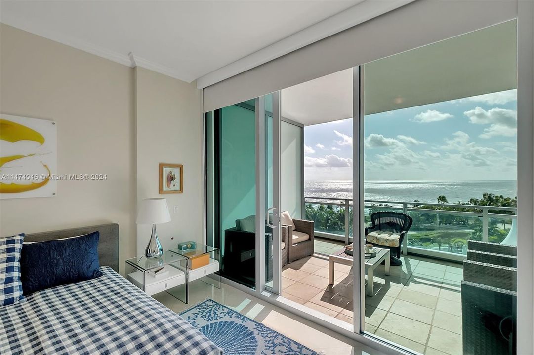 Recently Sold: $3,490,000 (2 beds, 3 baths, 2221 Square Feet)