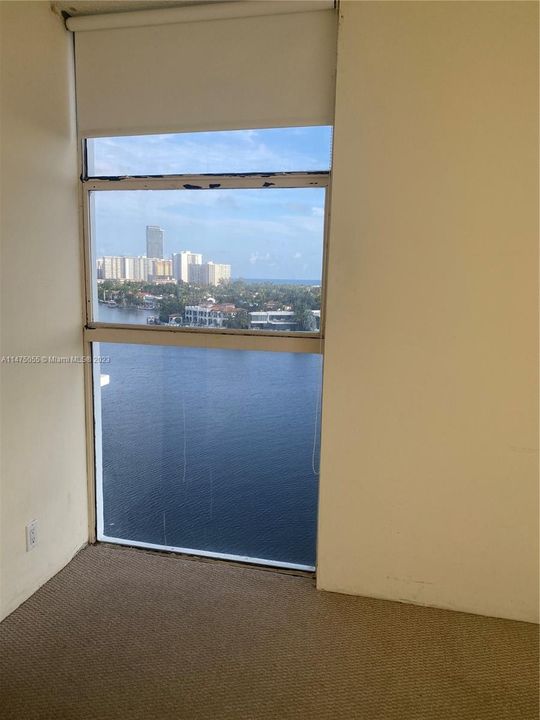 Recently Rented: $2,400 (2 beds, 2 baths, 992 Square Feet)