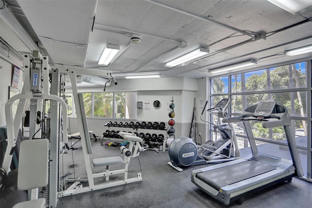 Недавно продано: $799,000 (2 спален, 2 ванн, 840 Квадратных фут)