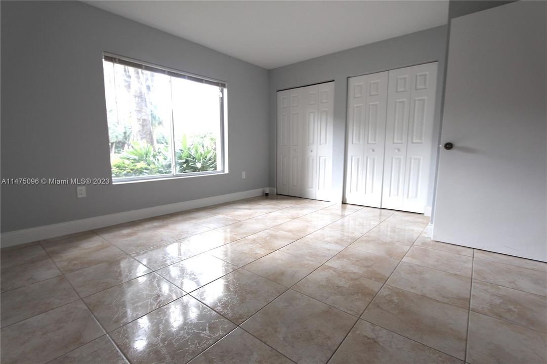 Recently Rented: $1,775 (1 beds, 1 baths, 834 Square Feet)