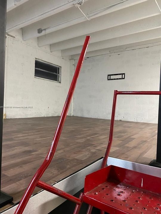 最近售出: $387,000 (0 贝兹, 0 浴室, 0 平方英尺)