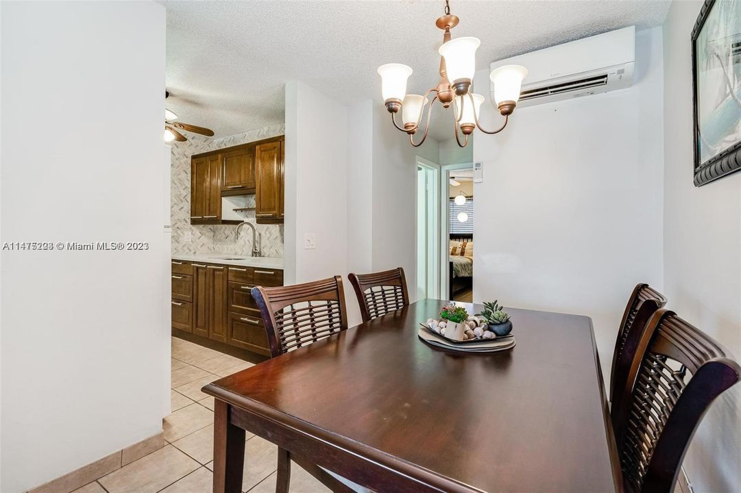 Vendido Recientemente: $119,900 (1 camas, 1 baños, 604 Pies cuadrados)