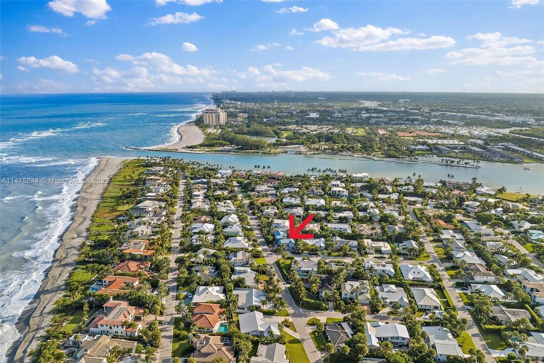 For Sale: $3,900,000 (3 beds, 3 baths, 3239 Square Feet)