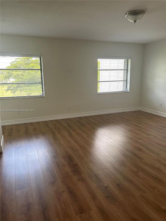 Recently Rented: $3,500 (2 beds, 2 baths, 1780 Square Feet)