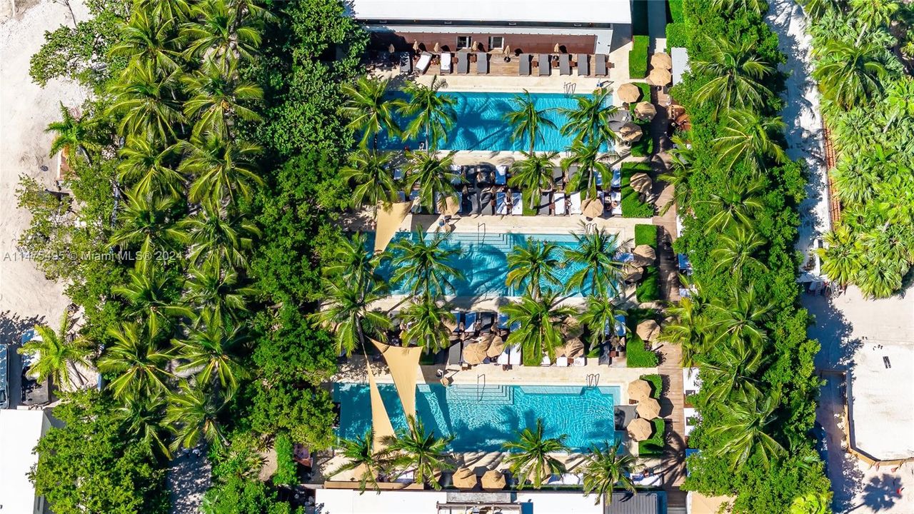 Recently Sold: $5,500,000 (2 beds, 2 baths, 1316 Square Feet)