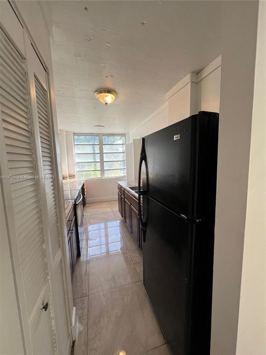 Recently Rented: $1,750 (1 beds, 1 baths, 779 Square Feet)