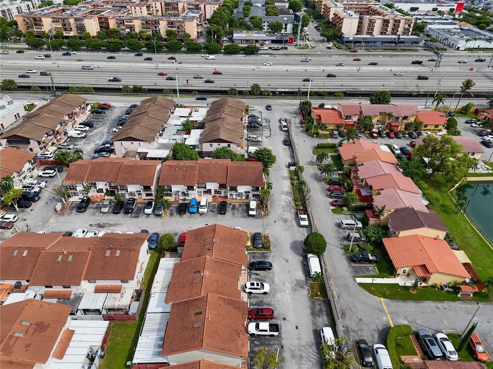 Recently Sold: $299,500 (2 beds, 1 baths, 1032 Square Feet)