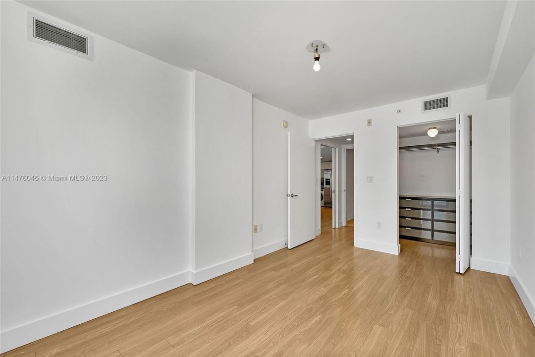 Vendido Recientemente: $685,000 (2 camas, 2 baños, 1278 Pies cuadrados)