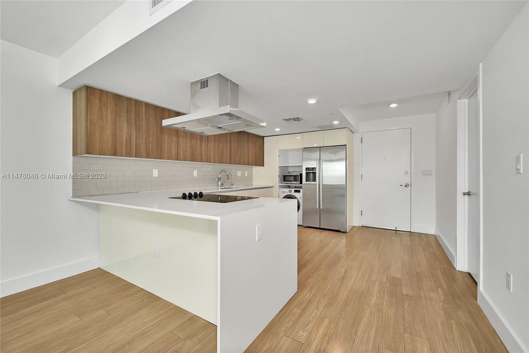 Vendido Recientemente: $685,000 (2 camas, 2 baños, 1278 Pies cuadrados)