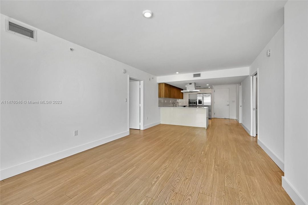 Vendido Recientemente: $685,000 (2 camas, 2 baños, 1278 Pies cuadrados)