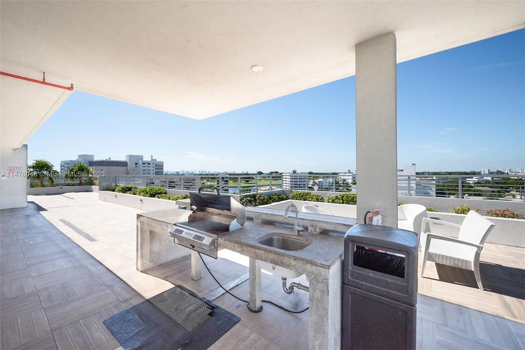 Vendido Recientemente: $685,000 (2 camas, 2 baños, 1278 Pies cuadrados)