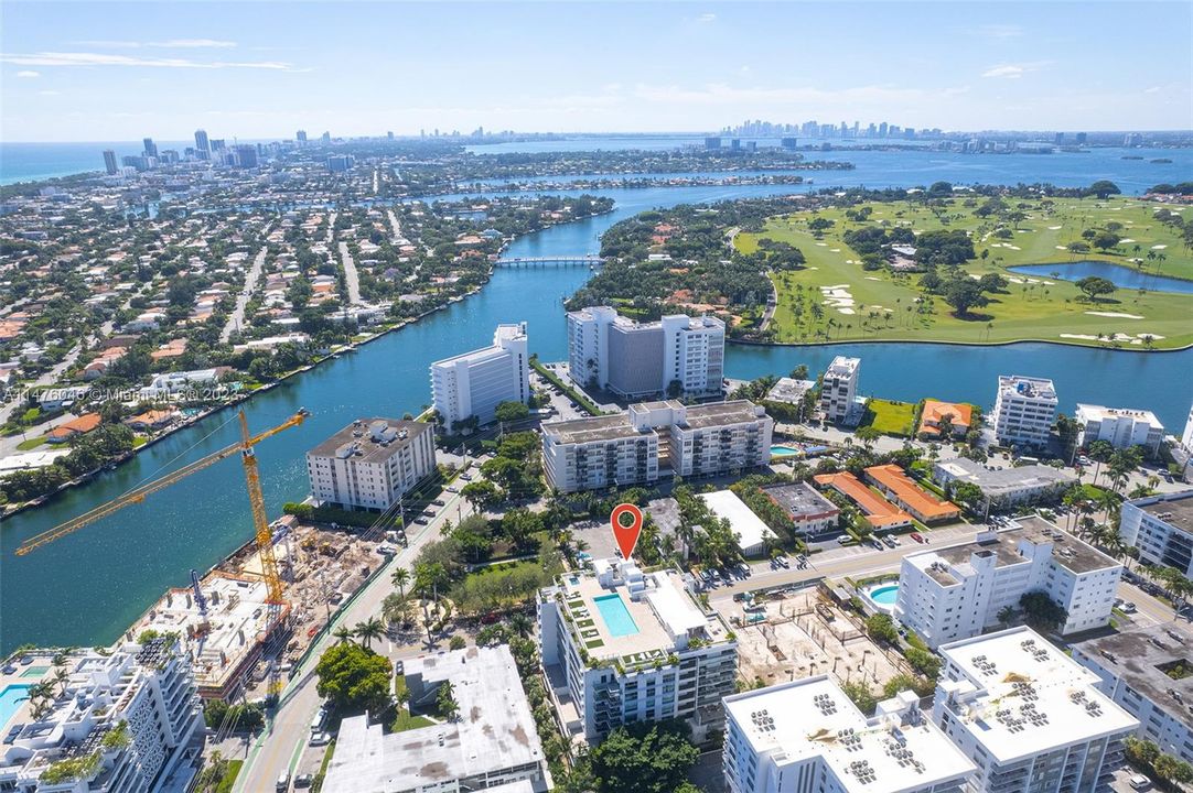 Vendido Recientemente: $685,000 (2 camas, 2 baños, 1278 Pies cuadrados)