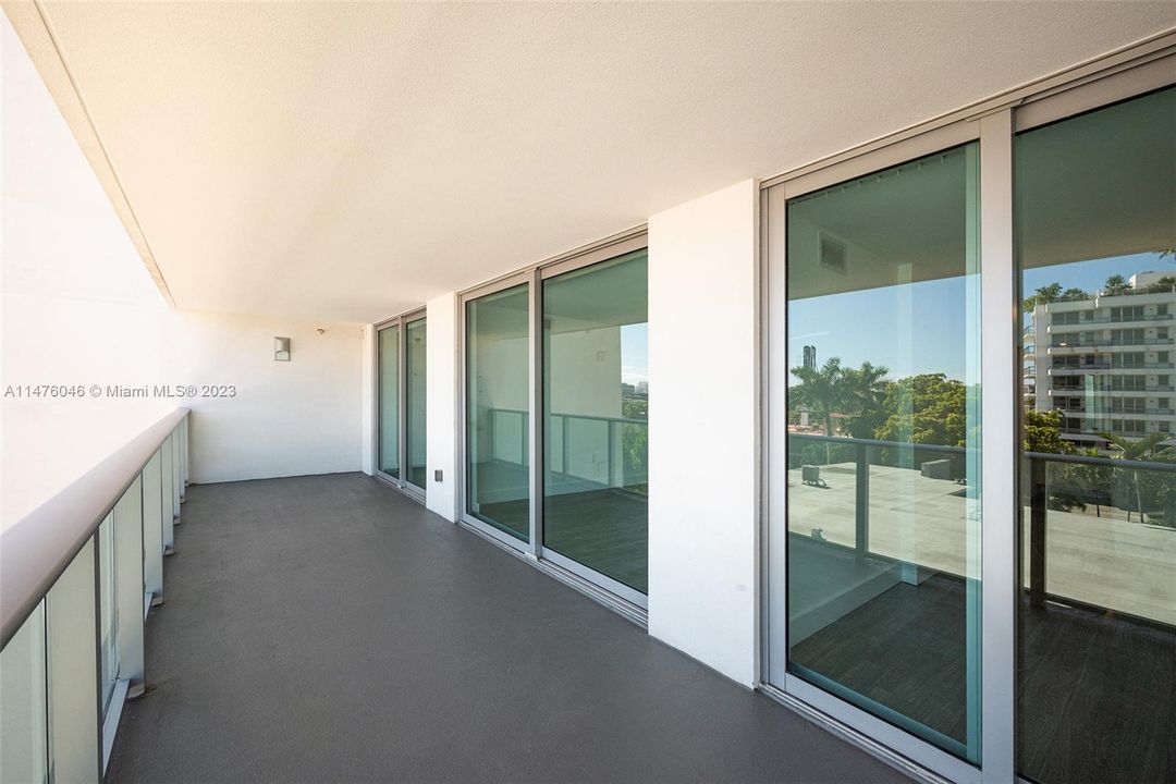 Vendido Recientemente: $685,000 (2 camas, 2 baños, 1278 Pies cuadrados)