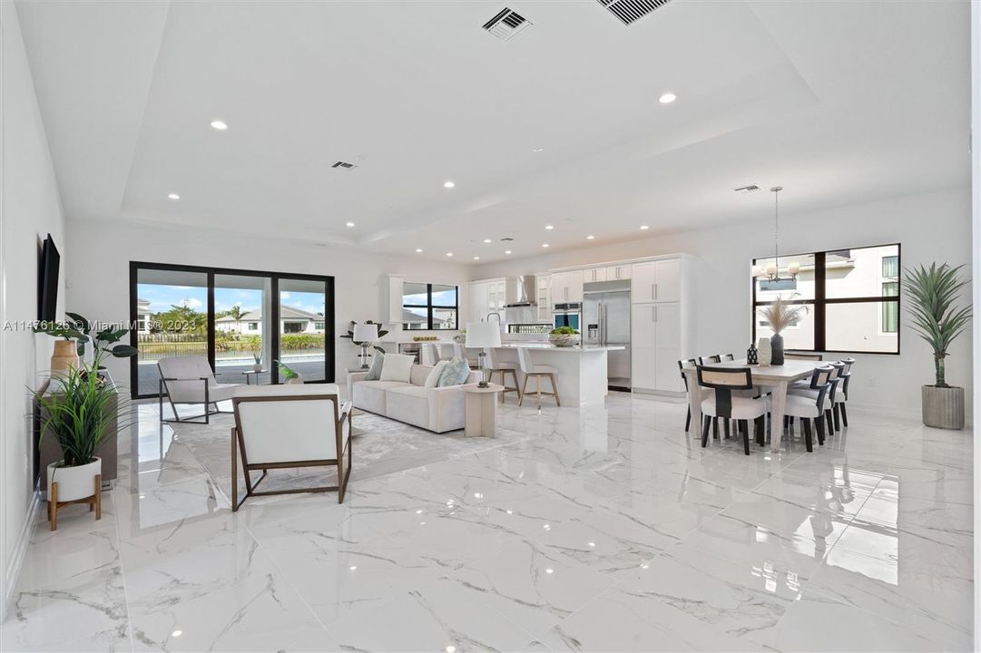 Recently Sold: $1,850,000 (5 beds, 4 baths, 3716 Square Feet)