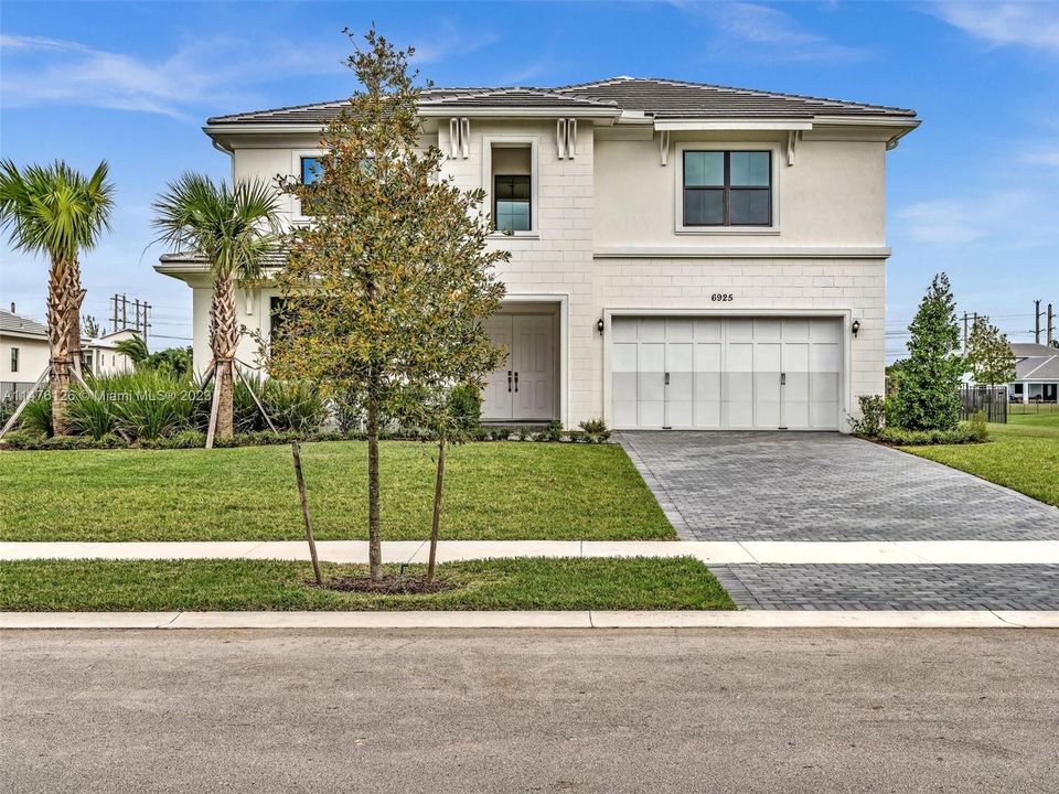 Recently Sold: $1,850,000 (5 beds, 4 baths, 3716 Square Feet)