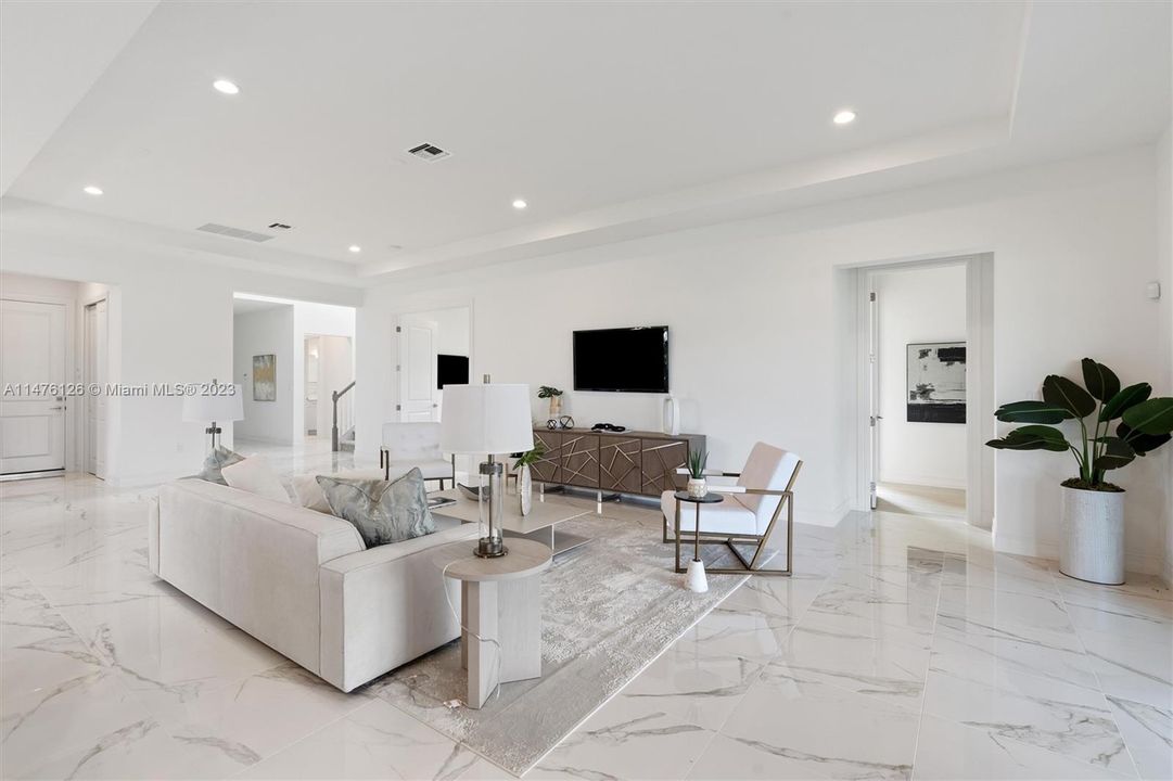 Recently Sold: $1,850,000 (5 beds, 4 baths, 3716 Square Feet)