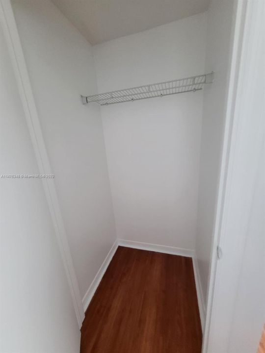 Recently Rented: $3,150 (1 beds, 1 baths, 738 Square Feet)