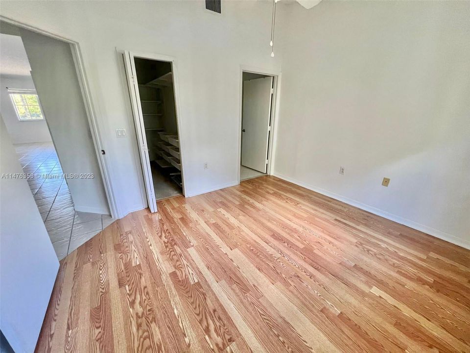 Recently Rented: $2,350 (2 beds, 2 baths, 822 Square Feet)