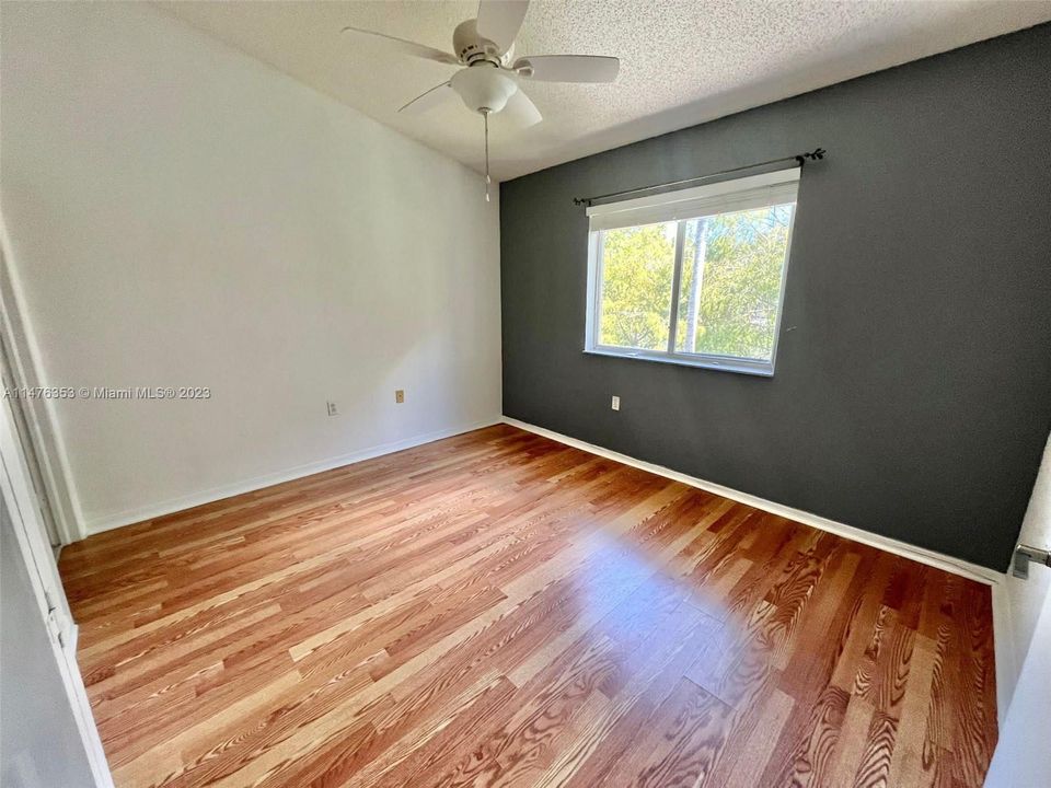 Recently Rented: $2,350 (2 beds, 2 baths, 822 Square Feet)