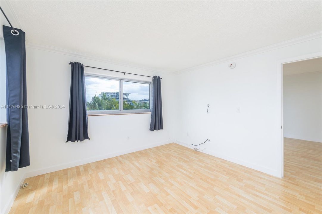 Недавно продано: $339,500 (1 спален, 1 ванн, 706 Квадратных фут)