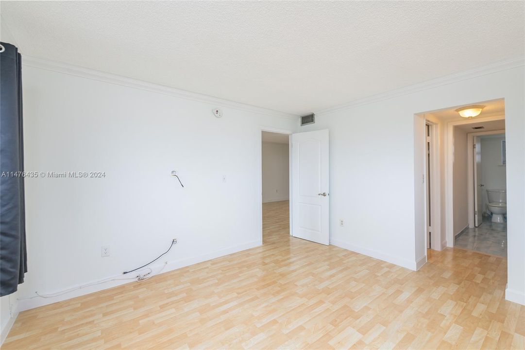 Недавно продано: $339,500 (1 спален, 1 ванн, 706 Квадратных фут)