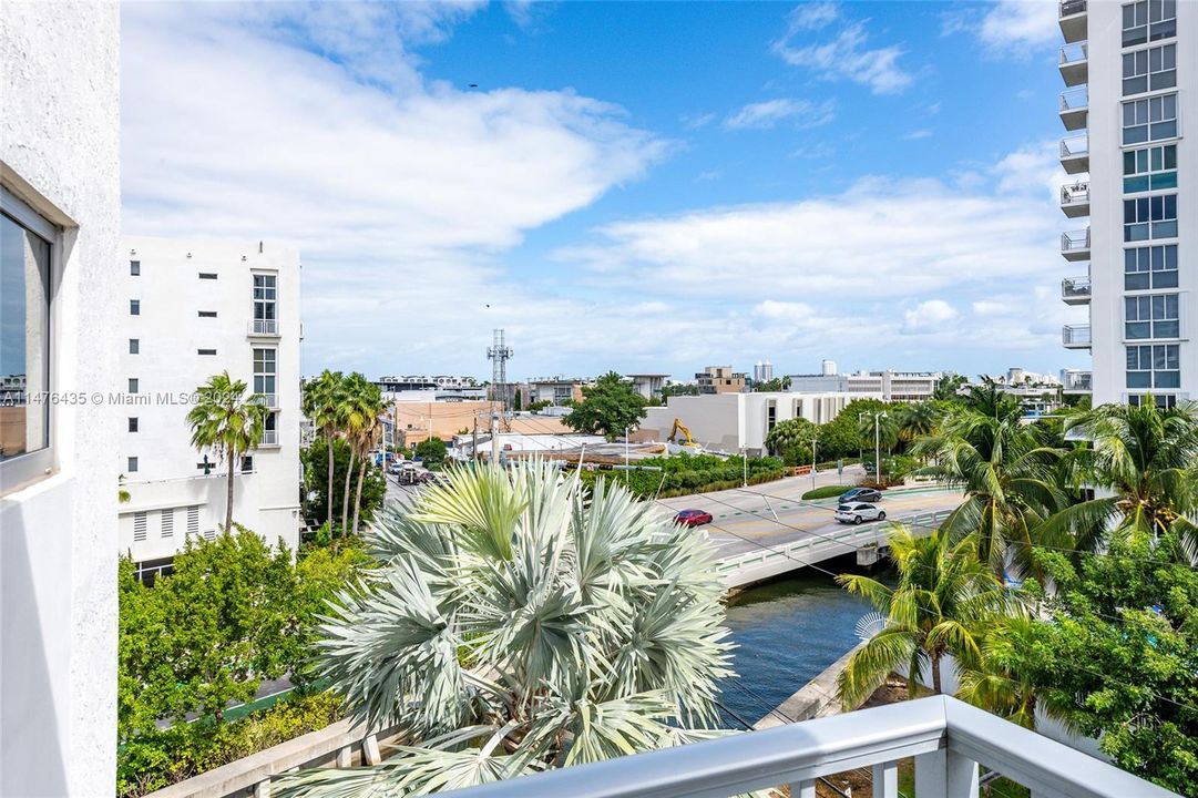 Недавно продано: $339,500 (1 спален, 1 ванн, 706 Квадратных фут)