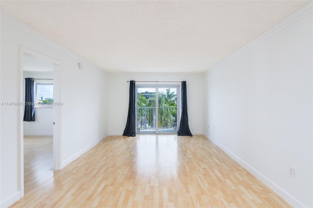 Недавно продано: $339,500 (1 спален, 1 ванн, 706 Квадратных фут)