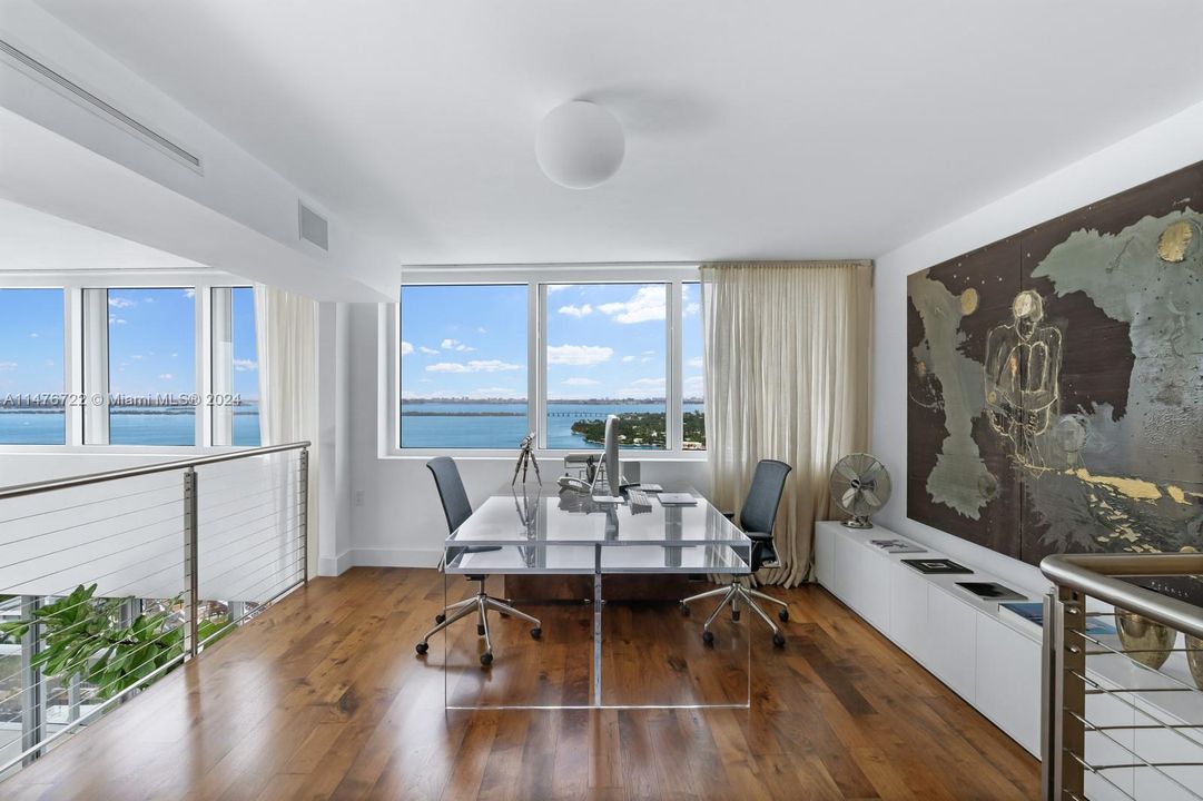 For Sale: $7,500,000 (3 beds, 2 baths, 4750 Square Feet)