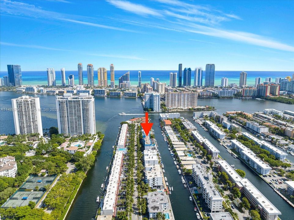 Vendido Recientemente: $216,500 (1 camas, 1 baños, 830 Pies cuadrados)