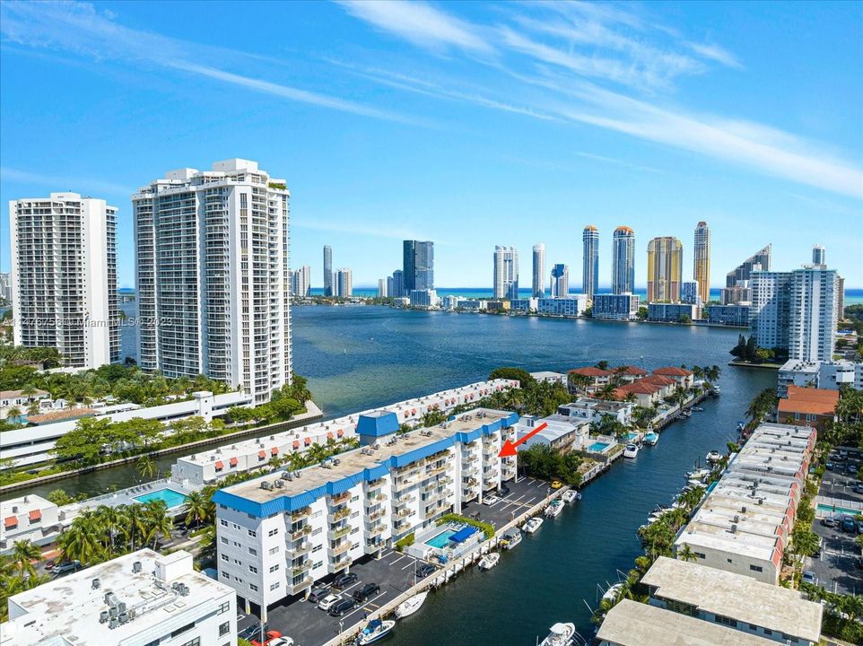 Vendido Recientemente: $216,500 (1 camas, 1 baños, 830 Pies cuadrados)