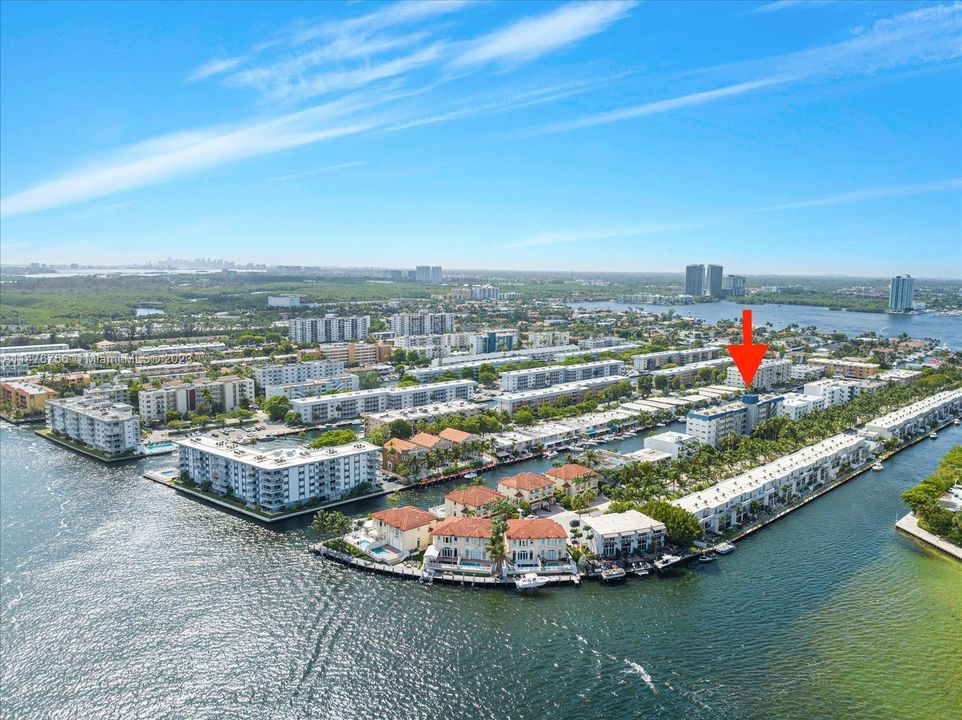 Vendido Recientemente: $216,500 (1 camas, 1 baños, 830 Pies cuadrados)