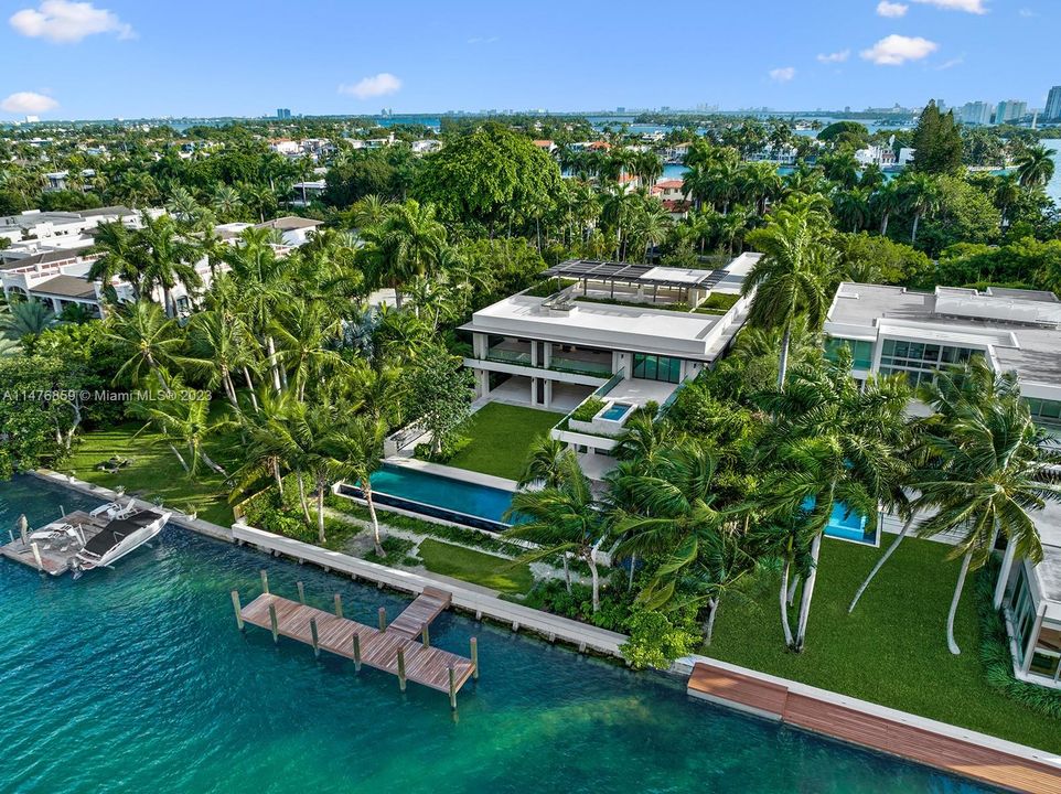 Recently Sold: $48,500,000 (8 beds, 9 baths, 14930 Square Feet)