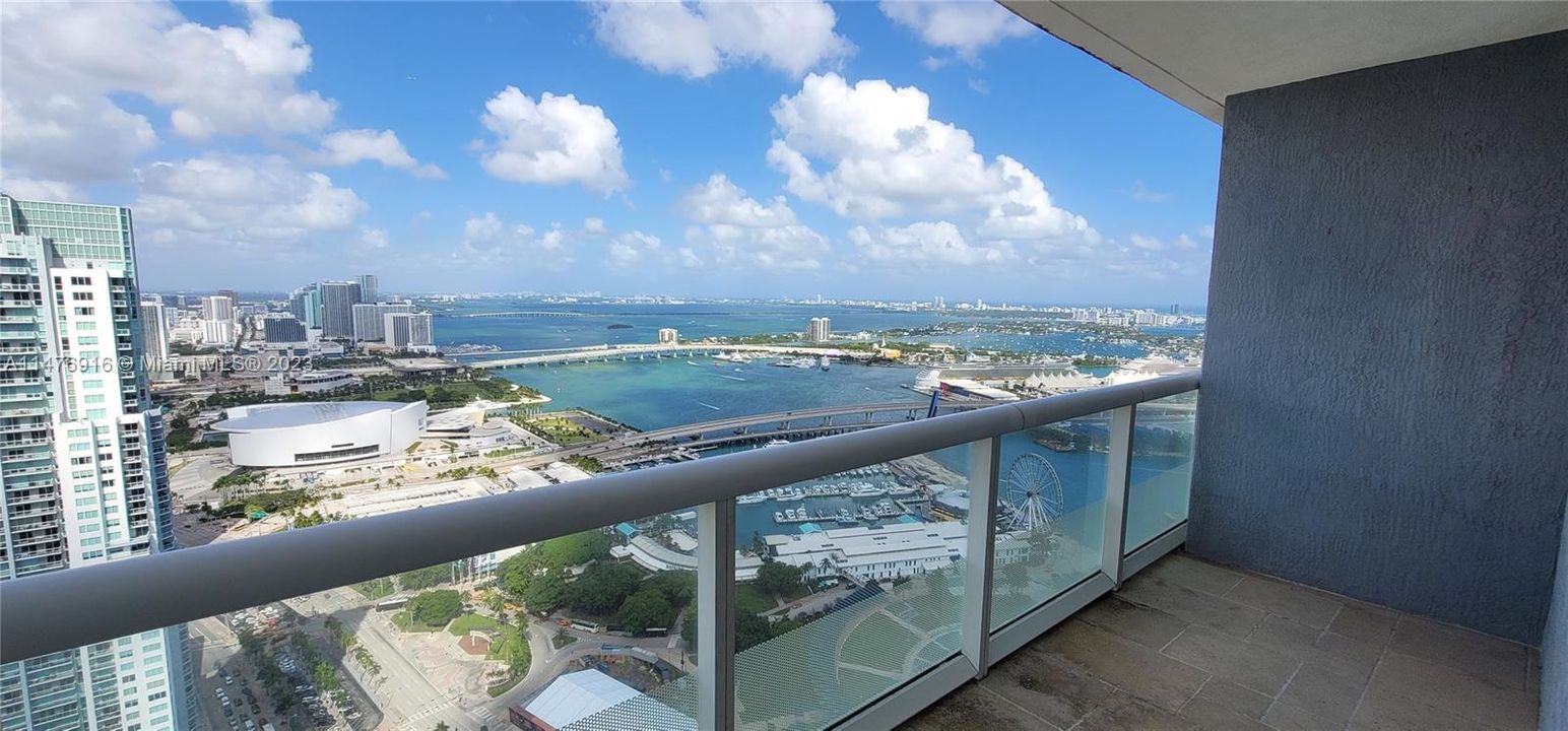 Recently Rented: $4,200 (2 beds, 2 baths, 1256 Square Feet)