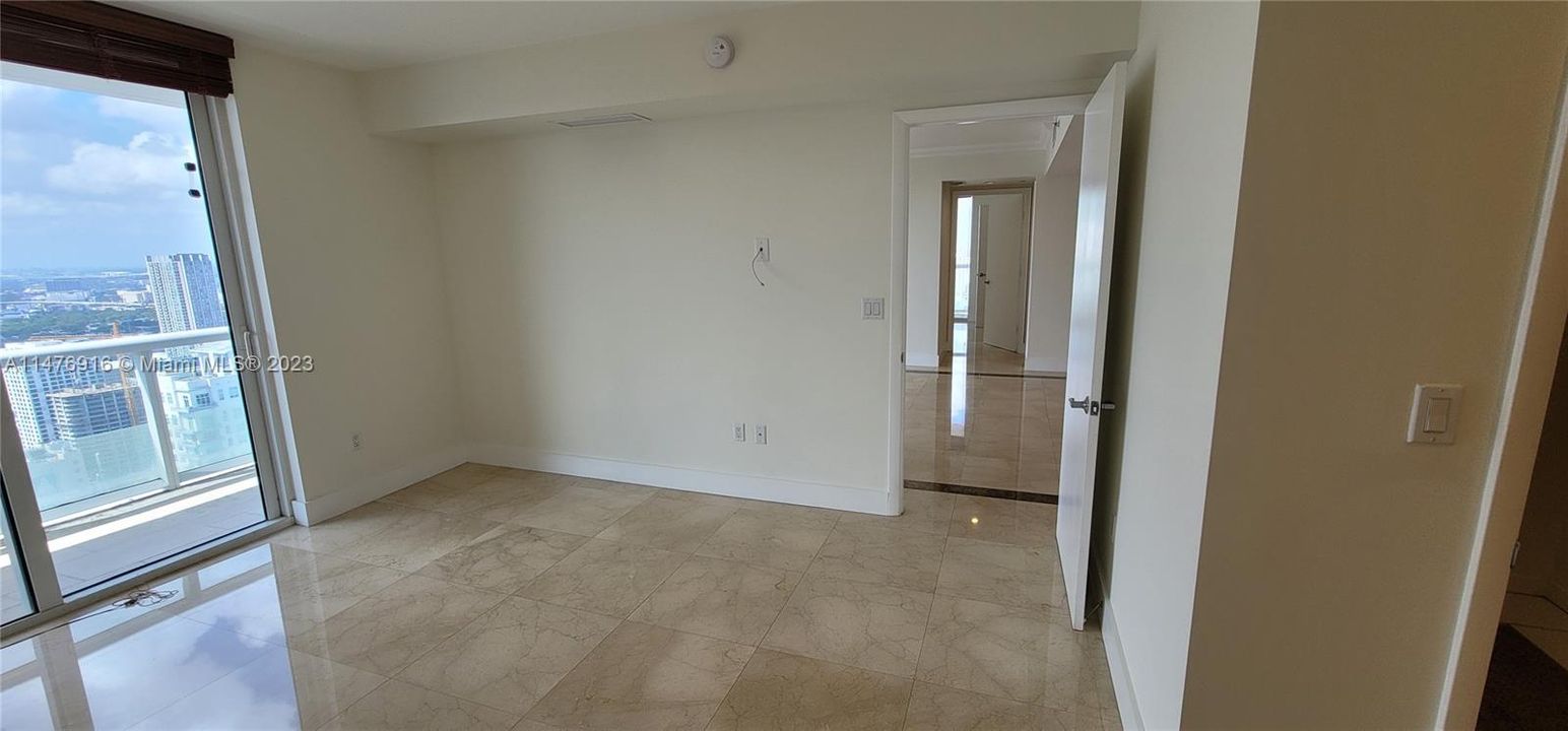 Recently Rented: $4,200 (2 beds, 2 baths, 1256 Square Feet)