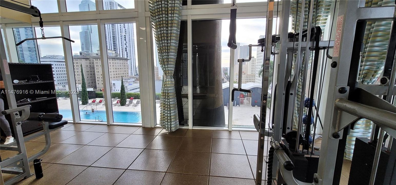 Recently Rented: $4,200 (2 beds, 2 baths, 1256 Square Feet)