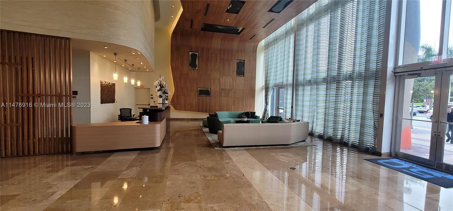 Recently Rented: $4,200 (2 beds, 2 baths, 1256 Square Feet)